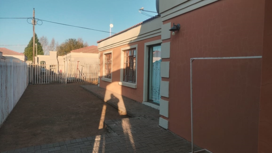 3 Bedroom Property for Sale in Mandela View Free State
